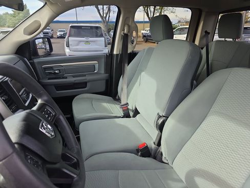 Used 2019 RAM 1500 Classic SLT image 9