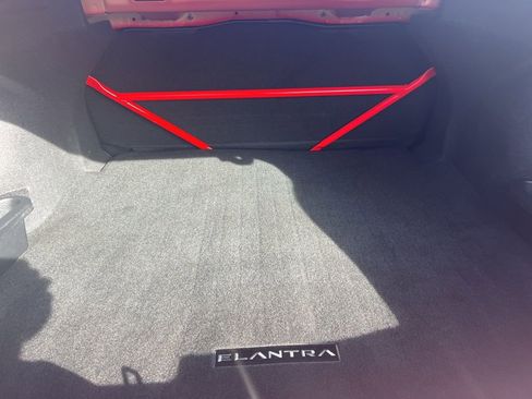 Used 2025 Hyundai Elantra N image 11