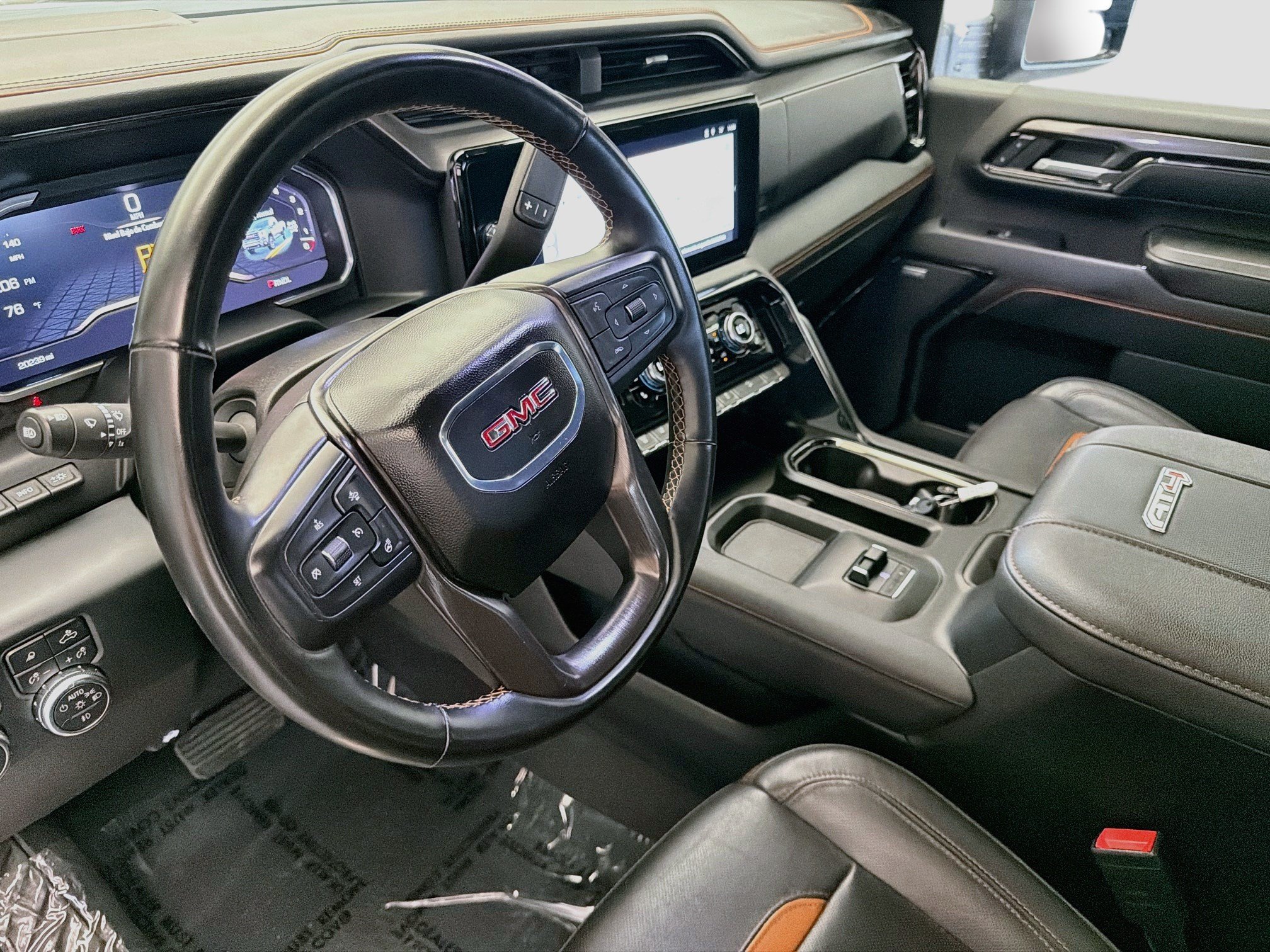 Used 2024 GMC Sierra 2500 AT4 w/ AT4 Premium Plus Package AWD/4WD image 7