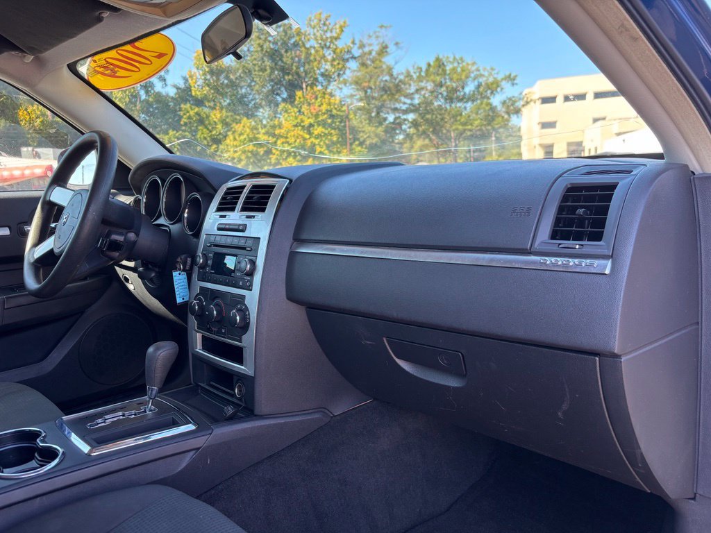 Used 2009 Dodge Charger SXT RWD image 27