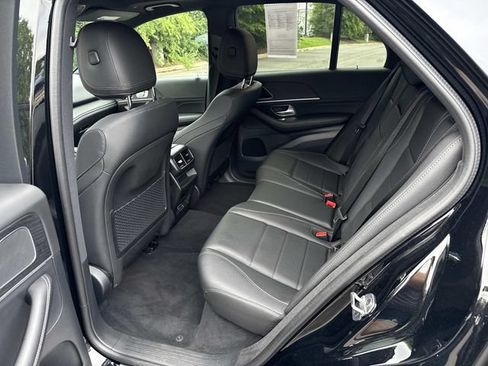 Used 2025 Mercedes-Benz GLE 350 4MATIC image 17