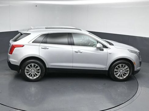 Used 2017 Cadillac XT5 Luxury w/ Driver Awareness Package AWD/4WD image 52