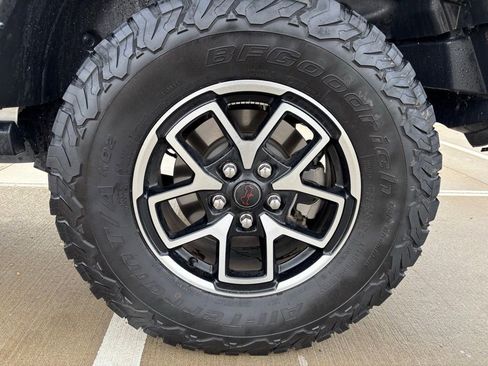 Used 2024 Jeep Wrangler Unlimited Rubicon image 7