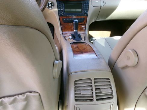 Used 2008 Mercedes-Benz E 320 BlueTEC Sedan image 20