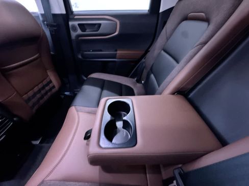 Used 2025 Ford Bronco Sport Outer Banks w/ Outer Banks Tech Package+ image 38