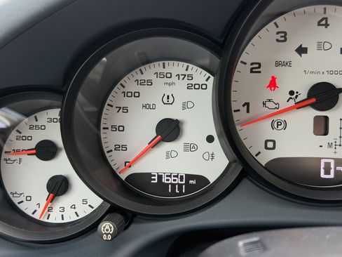 Certified 2018 Porsche 911 Carrera 4S image 27