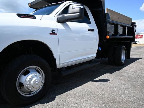 Used 2024 RAM 3500 Tradesman image 9
