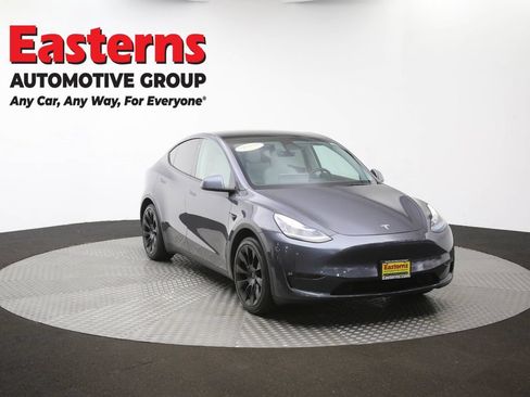 Used 2021 Tesla Model Y Long Range AWD/4WD image 45