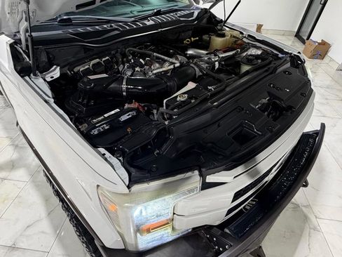 Used 2017 Ford F250 Lariat w/ Lariat Ultimate Package image 5