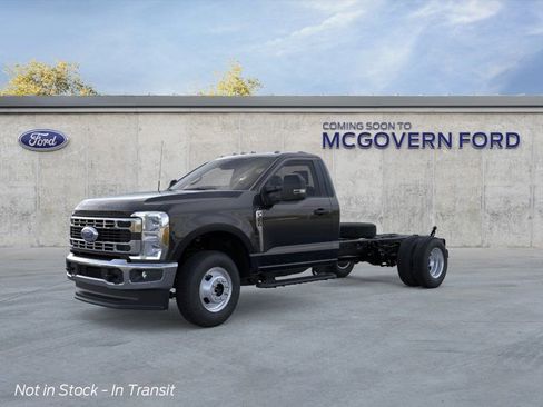New 2026 Ford F350 4x4 Regular Cab DRW Super Duty image 2