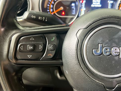 Used 2021 Jeep Wrangler Unlimited Sport AWD/4WD image 18