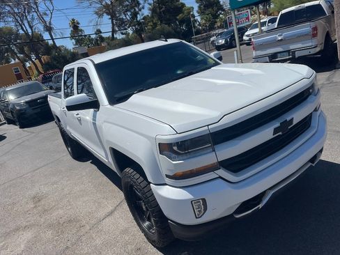 Used 2018 Chevrolet Silverado 1500 LT w/ All Star Edition AWD/4WD image 47
