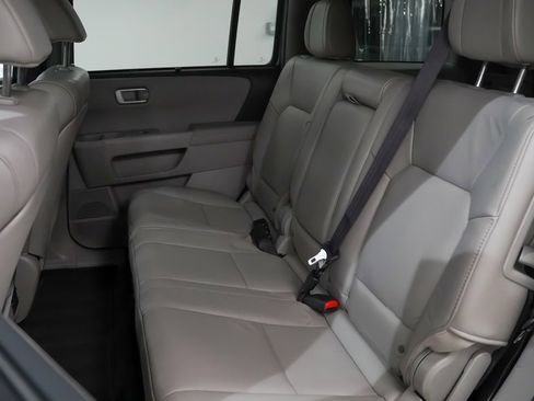 Used 2012 Honda Pilot Touring image 18