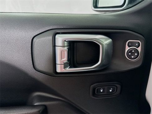 Used 2021 Jeep Wrangler Unlimited Sport image 14