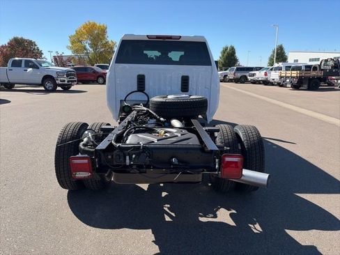 New 2026 GMC Sierra 3500 Pro w/ Convenience Package image 6