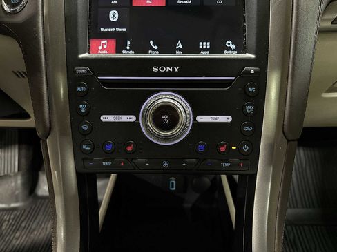 Used 2017 Ford Fusion Platinum image 21