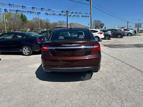 Used 2013 Chrysler 200 Touring image 6
