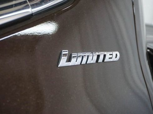 Used 2023 Toyota Tundra Limited AWD/4WD image 5