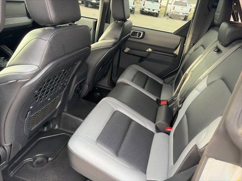 Used 2024 Ford Bronco Big Bend image 11