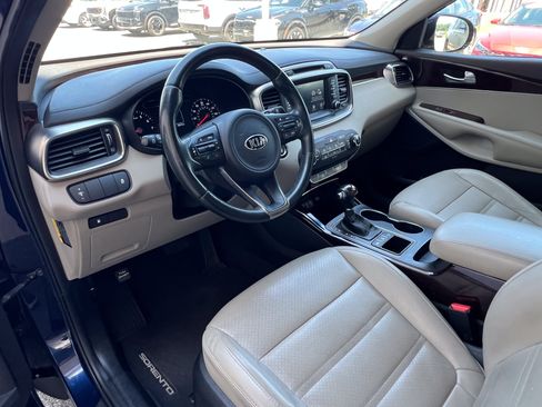 Used 2017 Kia Sorento EX AWD/4WD image 31