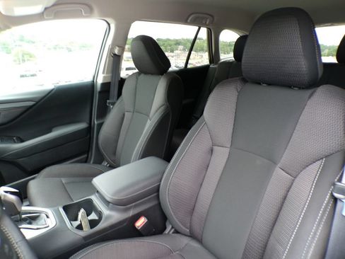 Used 2025 Subaru Outback Premium w/ Popular Package #1A AWD/4WD image 11