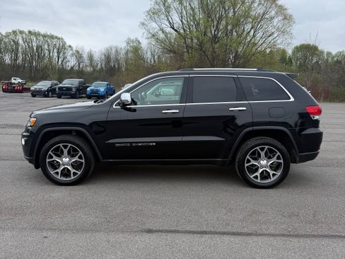 Used 2019 Jeep Grand Cherokee Limited AWD/4WD image 3