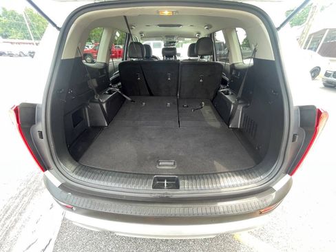 Used 2021 Kia Telluride LX AWD/4WD image 19