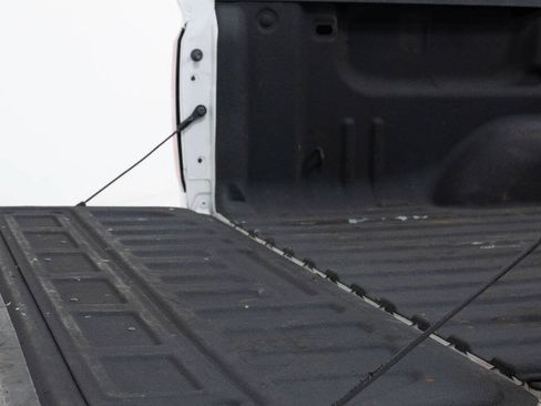 Used 2018 Chevrolet Silverado 1500 W/T RWD image 71