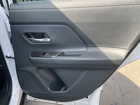 New 2026 Nissan Kicks SV AWD/4WD image 21