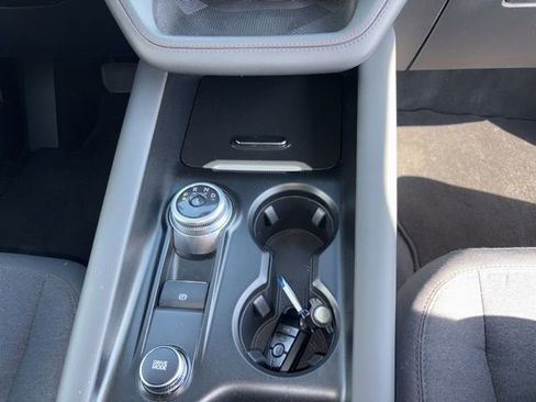 Used 2025 Ford Explorer Active AWD/4WD image 10