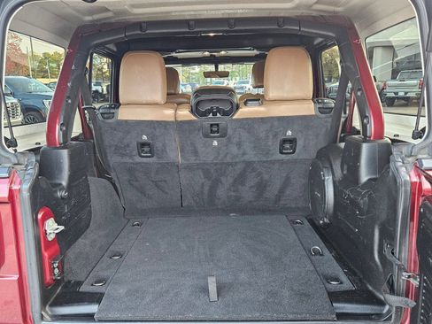 Used 2021 Jeep Wrangler Unlimited Rubicon image 4