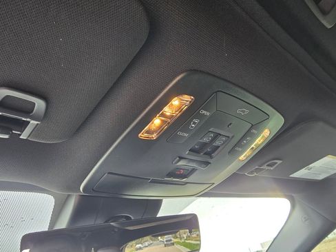 Used 2026 Toyota Sienna Limited image 23