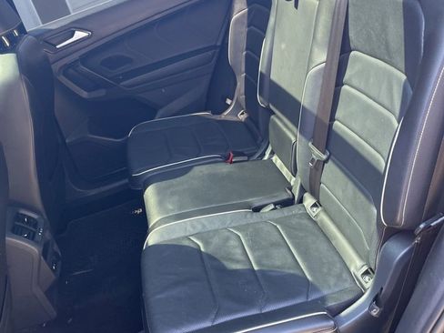 Used 2022 Volkswagen Tiguan SEL R-Line AWD/4WD image 13