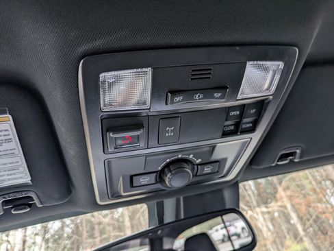 Used 2020 Toyota Tacoma TRD Off-Road image 26