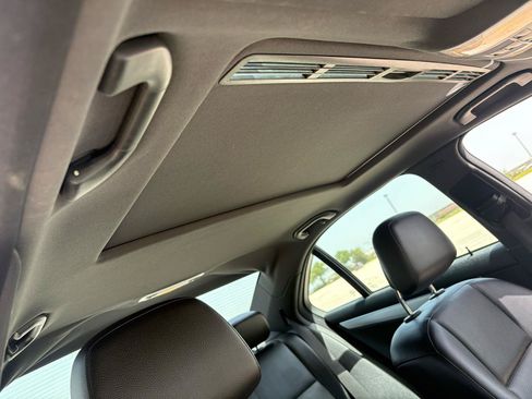 Used 2014 Mercedes-Benz C 250 Sedan image 35