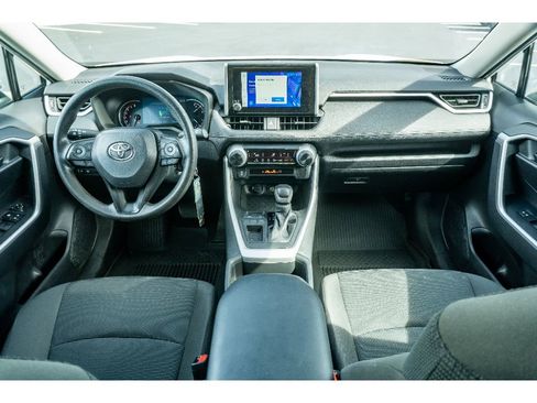 Used 2023 Toyota RAV4 LE FWD image 20