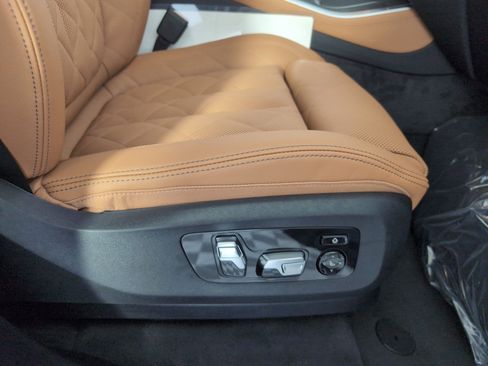 Used 2026 BMW X5 sDrive40i image 31