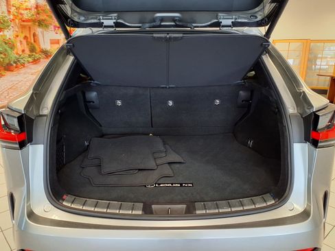 Used 2023 Lexus NX 250 FWD w/ Towing Package (2000 Lbs) image 16