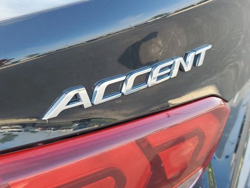 Used 2020 Hyundai Accent SE FWD image 30