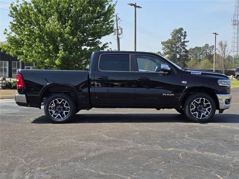 New 2026 RAM 1500 Laramie AWD/4WD image 4