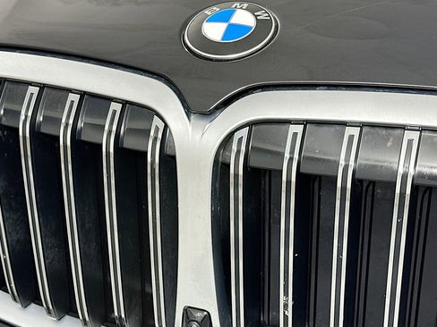 Used 2026 BMW X7 xDrive40i AWD/4WD image 16