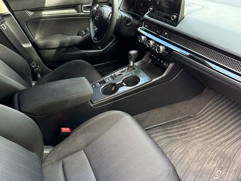 Used 2025 Honda Civic LX image 18