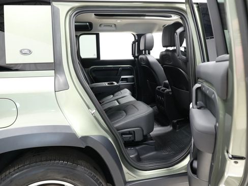 Used 2022 Land Rover Defender 110 SE image 65