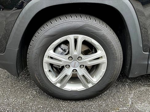 Certified 2023 GMC Terrain SLE w/ Driver Convenience Package image 29