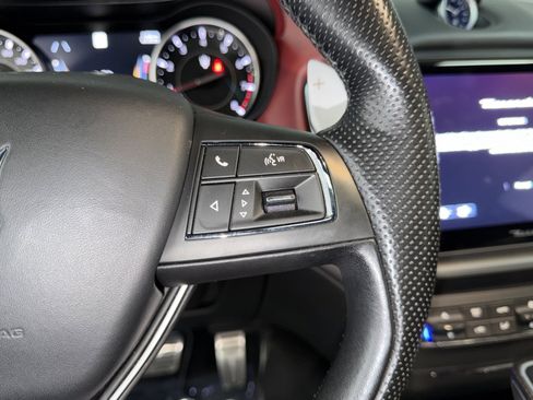 Used 2021 Maserati Ghibli S GranSport image 28