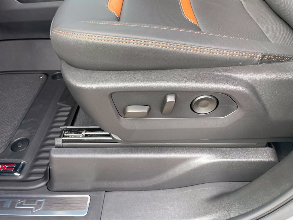New 2026 GMC Sierra 1500 AT4 w/ AT4 Premium Package AWD/4WD image 13
