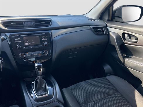 Used 2017 Nissan Rogue Sport S w/ S Appearance Package image 23