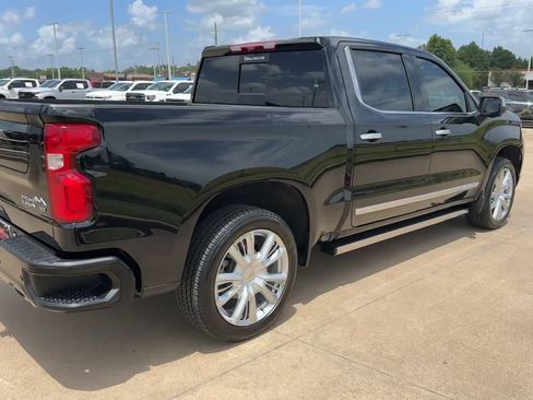 Used 2026 Chevrolet Silverado 1500 High Country AWD/4WD image 9