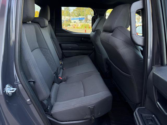 Certified 2024 Toyota Tacoma SR5 AWD/4WD image 18