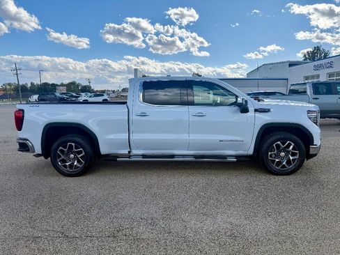 New 2026 GMC Sierra 1500 SLT w/ SLT Premium Package image 5